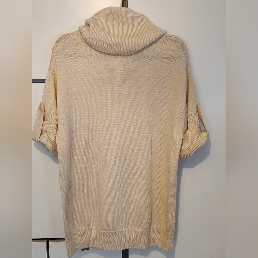 BCBGMaxAzria Women's Short Sleeve 100 % wool Cowl Neck Sweater Tunc Size L Beige - Picture 3 of 6
